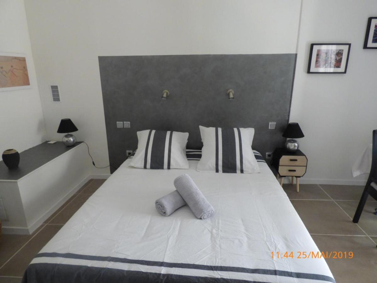Mas Maurane-Chambre D'Hote Avec Spa Prive Aux Portes D'Arles Тараскон Экстерьер фото