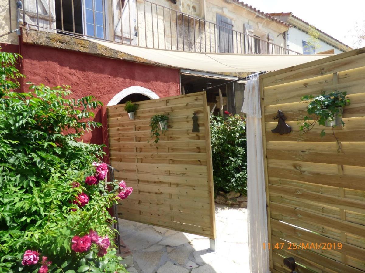 Mas Maurane-Chambre D'Hote Avec Spa Prive Aux Portes D'Arles Тараскон Экстерьер фото